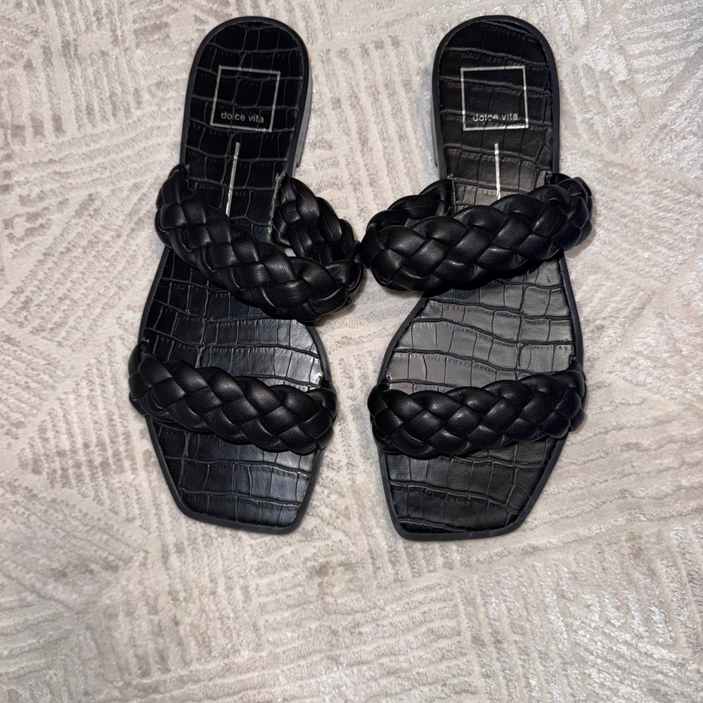 Dolce Vita Women's Black Braided Sandals